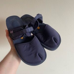 Suicoke Tabi slides